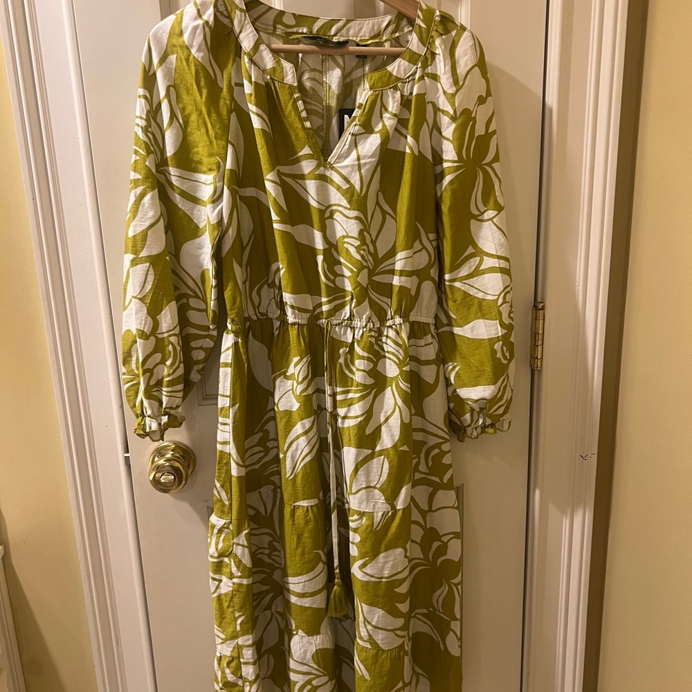 Mlle Gabrielle Green and White Floral Midi Dress